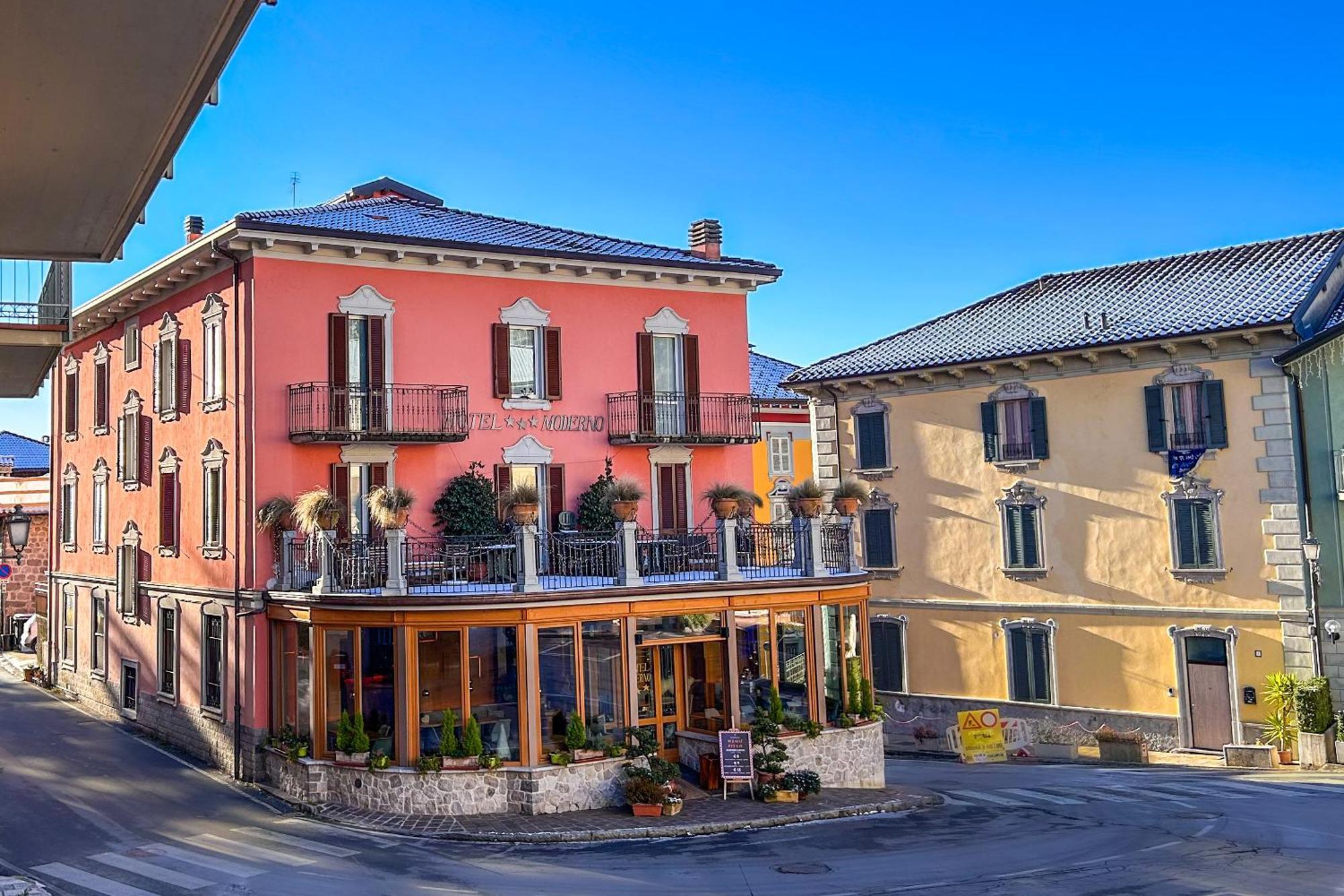 Hotel Moderno Restaurant Serina  Εξωτερικό φωτογραφία